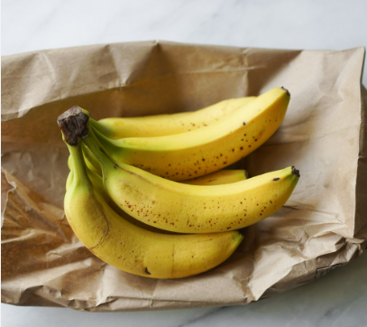 Using paper bag to ripen bananas at home